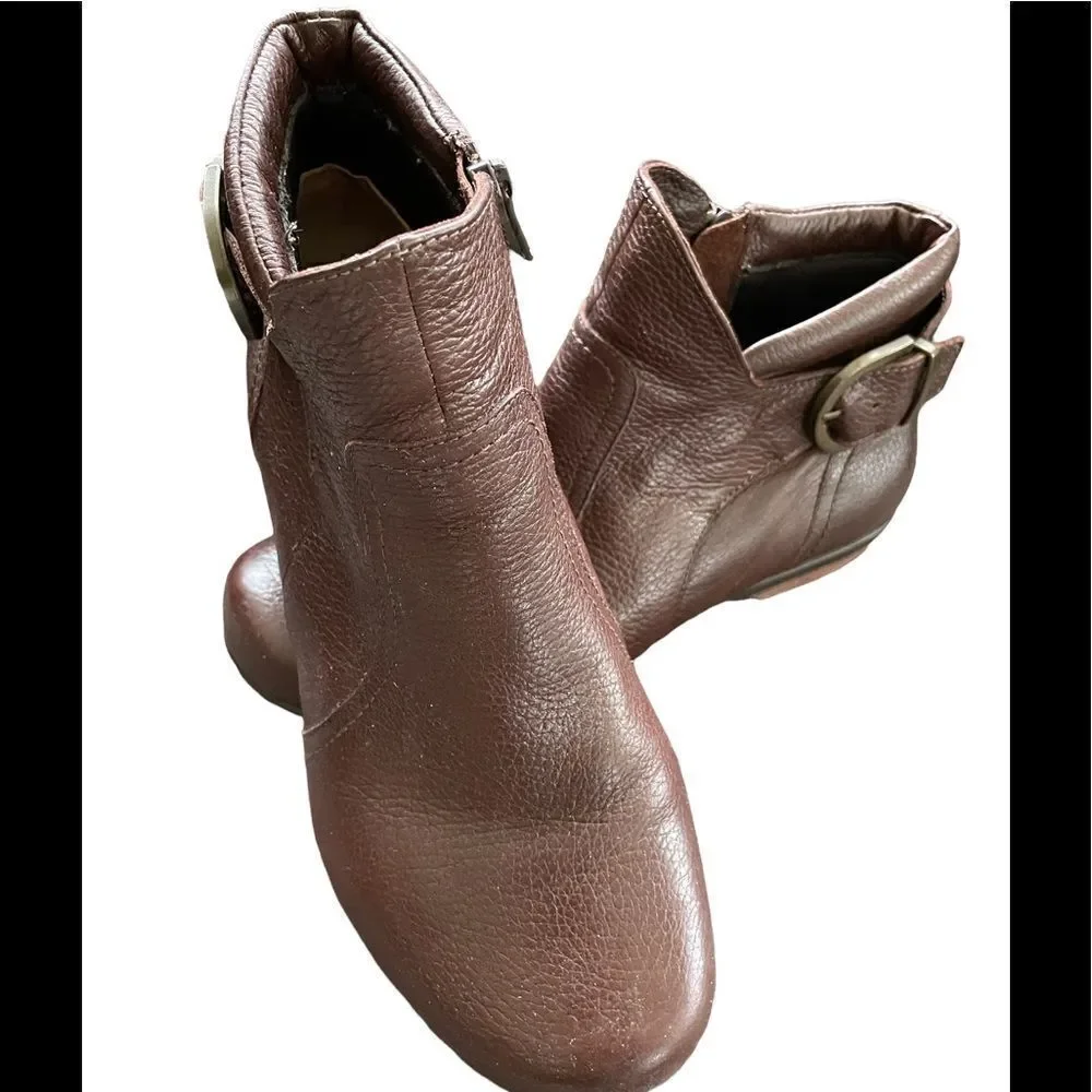 WALKING Cradles  Ender Bootie: Brown Tumbled Leather, size 8.5 WW